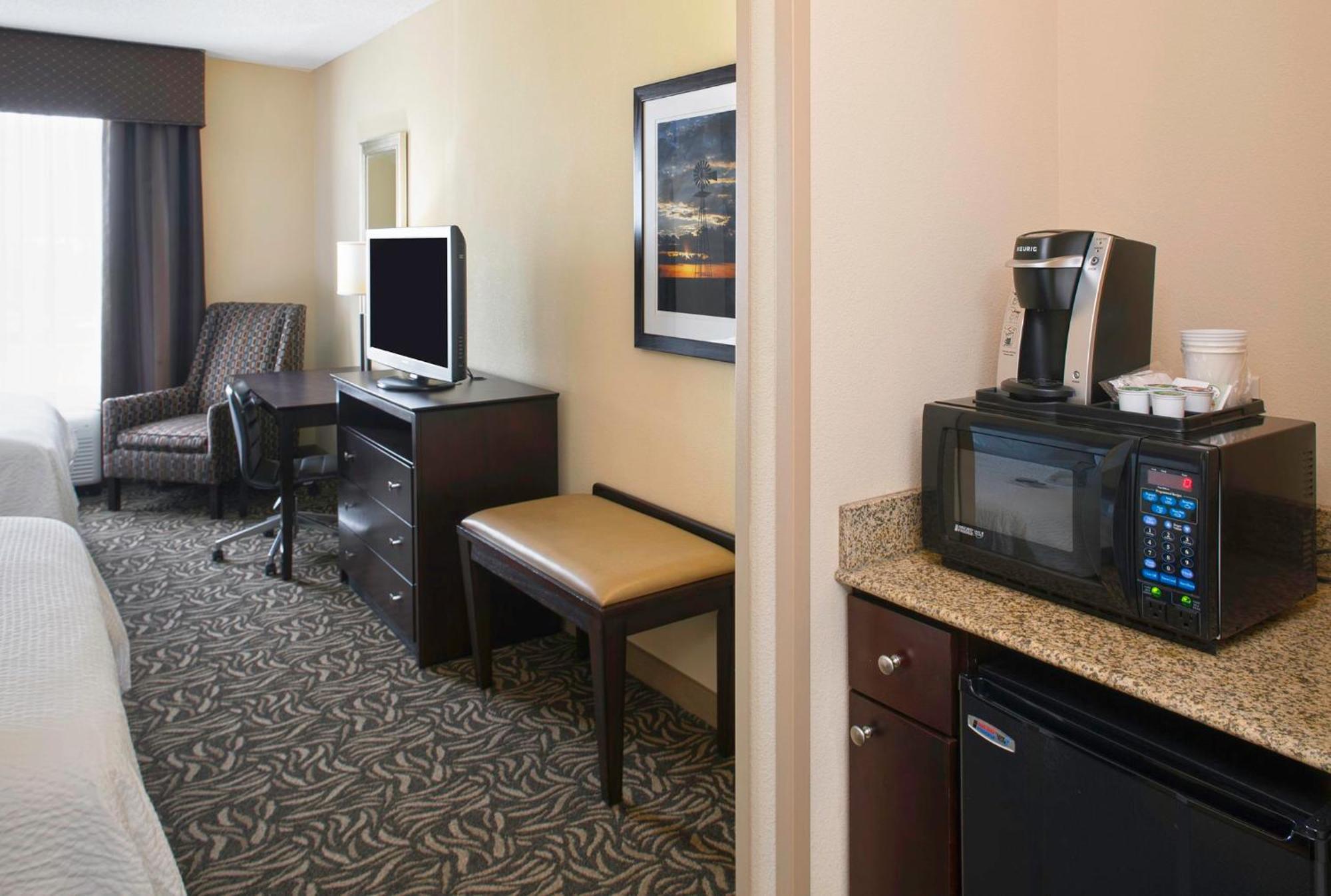 Holiday Inn Ardmore By Ihg Εξωτερικό φωτογραφία